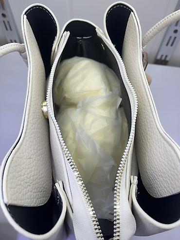 maison margiela: Женская сумка-тоут, цвет молочно-белый. - Материал: плотная — 4