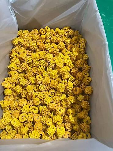 Кондитерские изделия, сладости: Набор сладостей и напитков для детей Содержимое: - Жевательная — 11