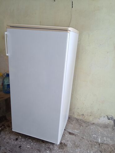 telfon soyuducu: Soyuducu Dnepr əla işlək vəziyyətdədir yaxşı soyudur çürüyü yoxdur