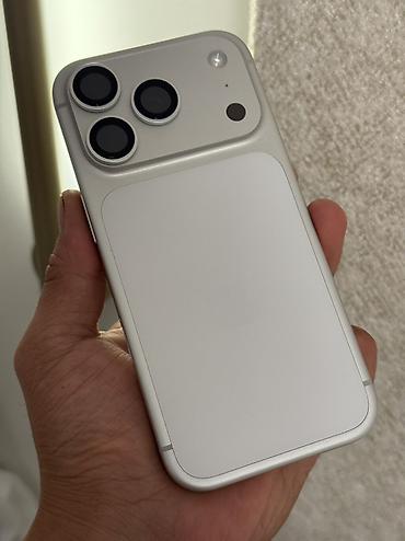 батарея айфон: IPhone 17 Pro, Б/у, 256 ГБ, White Titanium, Чехол, 99 % — 2