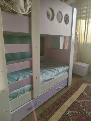 частный дом на длительный срок: Сдаю комнату с подселением только девушкам Работающим, без вредных