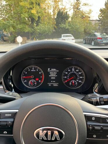 Kia: Kia K5: 1.6 l | 2021 il Sedan — 7