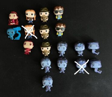 купить охотничий нож: ОБМЕНЯЮ на ОДИ игрушки kinder joy stranger things (очень странные