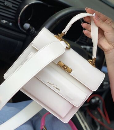 el çantasi: Əl çantası, Marc Jacobs, Yeni