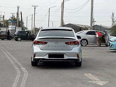 митсубиси фуссо: Hyundai Sonata: 2018 г., Седан — 5