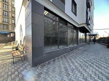 Аренда помещений свободного назначения: Сдаётся в аренду коммерческое помещение (125м2)на первой линии по — 11