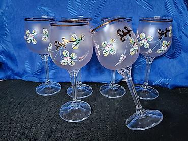 svetlo zelena: Case nove,model 3 bohemija kristal za vino iz 70ih godina. Case za — 7