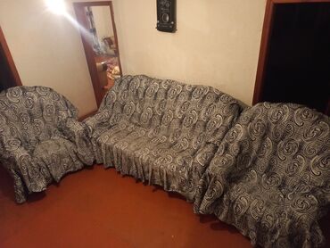 Divanlar: Künc divan, İşlənmiş, Açılmayan, Bazasız, Çatdırılma yoxdur