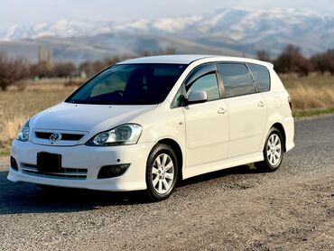 Toyota: Toyota Ipsum: 2004 г., 2.4 л, Автомат, Бензин, Минивэн