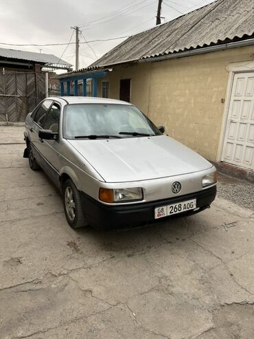 купить запчасти на опель вектра б: Volkswagen Passat: 1988 г., 1.8 л, Механика, Бензин, Седан