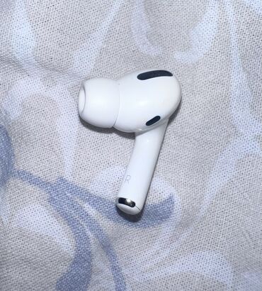 usb bluetooth адаптер бишкек: Продаю airpods pro правая