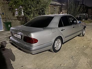 1 kz: Mercedes-Benz E-Class: 1997 г., 2.3 л, Механика, Бензин, Седан — 3