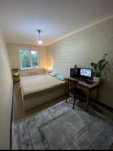 квартира керек ош базар жактан: 3 комнаты, 58 м², 104 серия, 4 этаж, Евроремонт