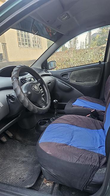 хонда истеп 1: Toyota Yaris: 2004 г., 0.1 - engine capacity л, Кол менен иштөөчү, Бензин, Хетчбек — 2