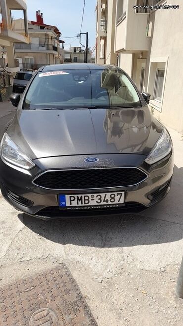 Used Cars: Ford Focus: 1 l | 2017 year | 170000 km. Hatchback