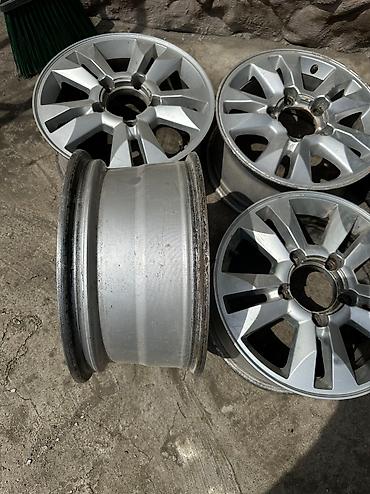 разбалтовка: Литые Диски R 17 Toyota, Комплект, отверстий - 5, Б/у — 5