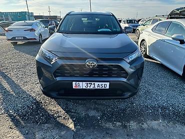 Toyota: Toyota RAV4: 2021 г., 2.5 л, Автомат, Бензин, Кроссовер — 1