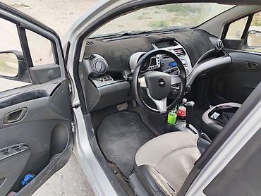 авто кран: Chevrolet Spark: 2011 г., 1 л, Автомат, Бензин, Хэтчбэк — 6