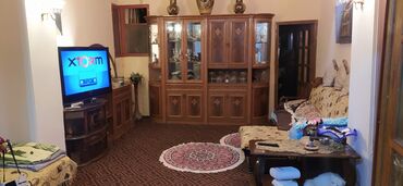 Həyət evi alıram: 28 May 2 otaqlı, 65 kv. m, Orta təmir
