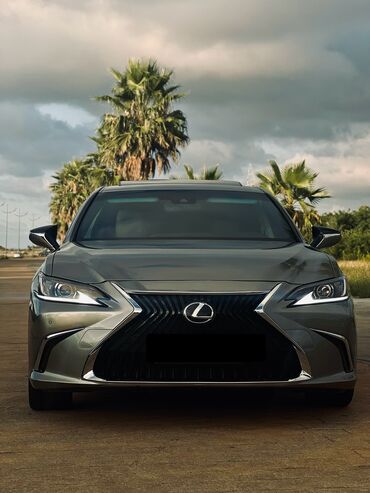 Lexus: Lexus ES: 2021 г., 2.5 л, Типтроник, Гибрид, Седан