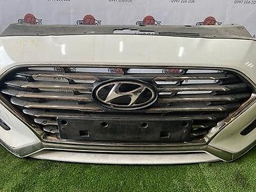 Решетка радиатора Hyundai 2017 г., Б/у, Оригинал at lalafo.kg Решетка радиатора Hyundai 2017 г., Б/у, Оригинал