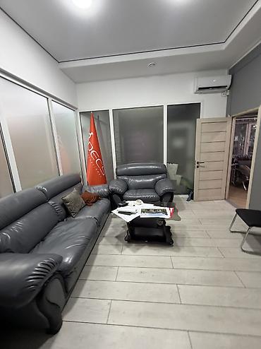Продажа офисов 398 м², С ремонтом, Многоэтажное здание, 1 этаж