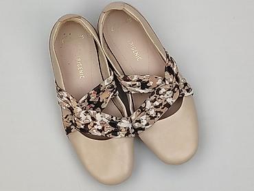 skarpetki c: Clarks, Balerinki damskie, rozmiar 39.5 — 1
