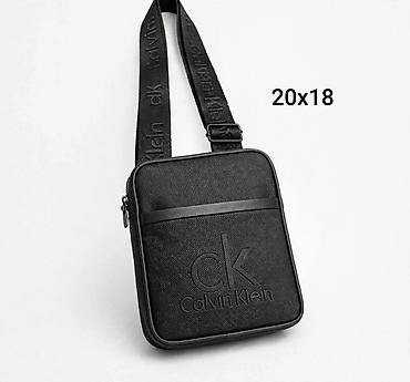 tn nike buzz: Muška crossbody torbica Calvin Klein - Model: kompaktna preko ramena — 1