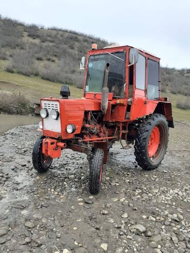 kasimsot traktor in Azərbaycan | KƏND TƏSƏRRÜFATI MAŞINLARI: Traktor t-25. Traktor ela veziyyetdedir. Herseyi islek veziyyetdedir
