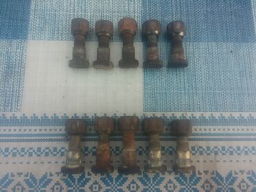 Auto delovi: Sarafi i matice tockova Lada 2121,21213,21214 Niva. Polovno, očuvano — 1