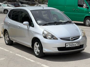 фит автомобиль: Honda Fit: 2003 г., 1.5 л, Автомат, Бензин, Седан