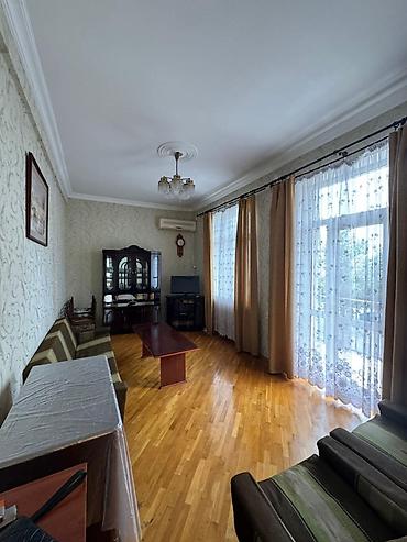 Mənzillər: Bakı, 2 otaqlı, Köhnə tikili, m. Nizami, 45 kv. m — 7