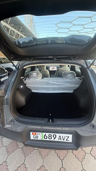 Другой электротранспорт: Электромобиль crossover сегмента C. Основные характеристики по фото — 8