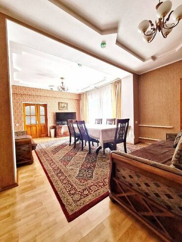 Продажа домов: Дом, 219 м², 10 комнат, Собственник — 8