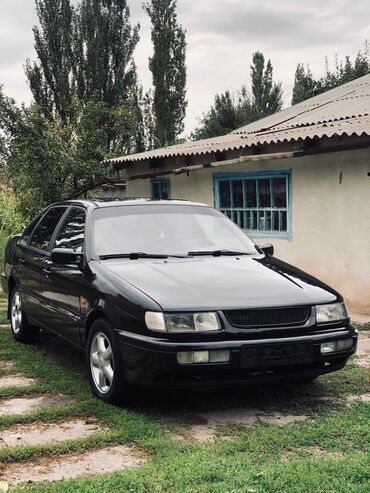 Volkswagen: Volkswagen Passat: 1994 г., 2 л, Механика, Бензин, Седан