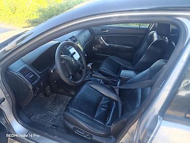 сл7: Honda Accord: 2004 г., 2.4 л, Автомат, Газ, Универсал — 9