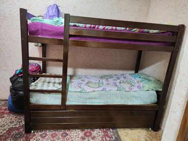 кровать из палет: Двухъярусная кровать, Для девочки, Для мальчика, Б/у