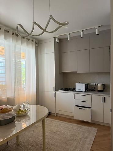 1 комната, 54 м², Ала-Арча ТРЦ Элитка, 1 этаж, Евроремонт