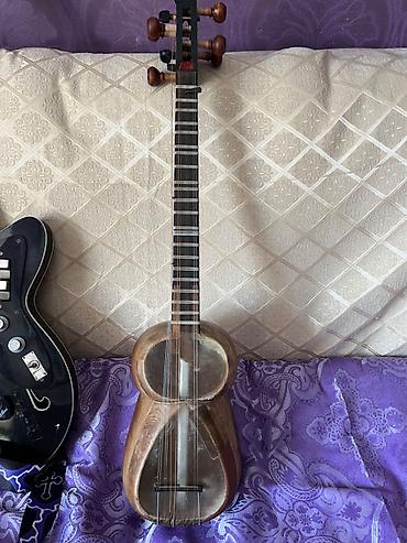 pianino satisi: Tar satılır,öz alətimdi yeni təmir olunub,qolun əyrisi,çanaqda çatı — 1