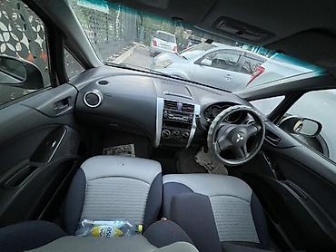 Mitsubishi: Mitsubishi Colt: 2004 г., 1.3 л, Автомат, Бензин, Хэтчбэк — 8