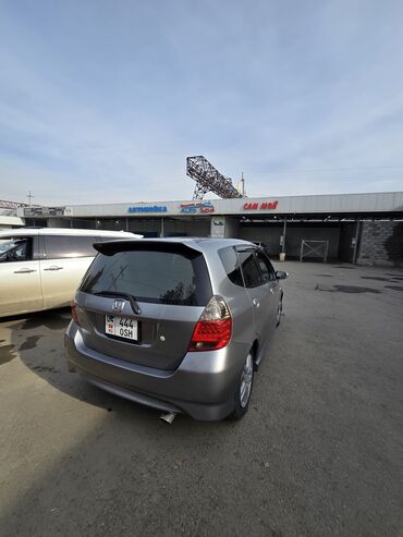 Honda: Honda Jazz: 2004 г., 1.3 л, Механика, Бензин, Хэтчбэк — 5