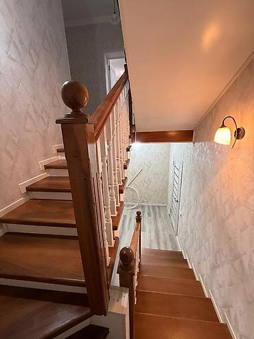 Продажа коттеджей и домов: Продаётся двухэтажный дом с цокольным этажом в селе Орто-Сай — 3