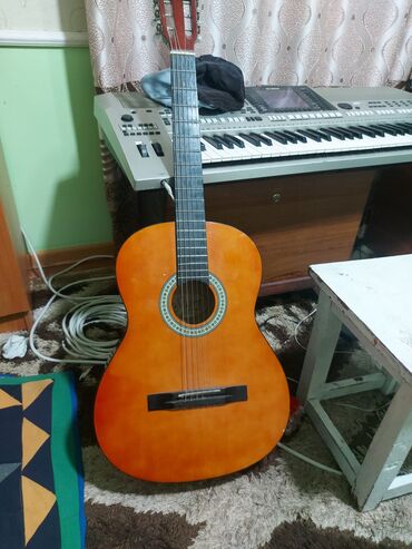 yamaha гитары: Гитара