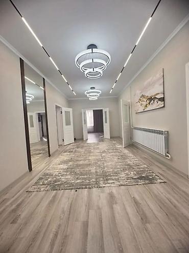 Продажа коттеджей и домов: Продаю дом 4 комнаты, 190 м², с дизайнерским ремонтом, участок 4 — 1