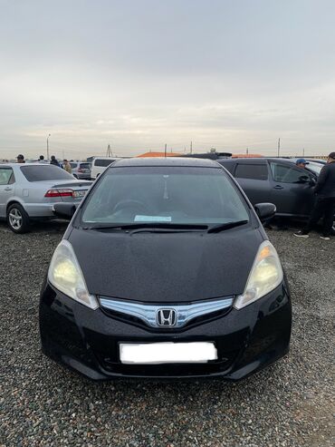 бишкек хонда свик: Honda Fit: 2010 г., 1.3 л, Вариатор, Гибрид