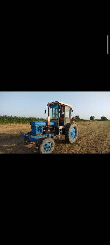 aqrar kend teserrufati texnika traktor satis bazari: Traktorun matorunda qaropkasında heç bir problemi yoxdur gidravlik rol