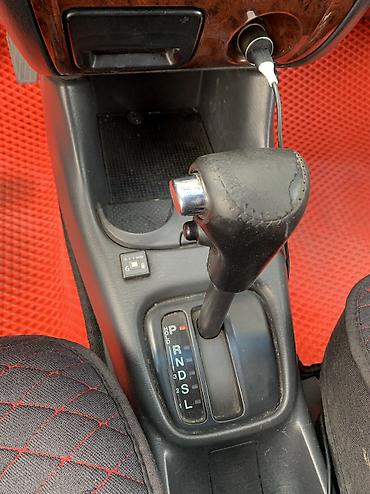 Mazda: Mazda 626: 1998 г., 2 л, Автомат, Газ, Хэтчбэк — 5
