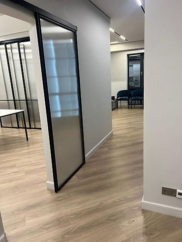 Продажа квартир: 3 комнаты, 132 м², 8 этаж — 9