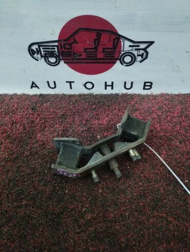 Другие автозапчасти: Подушка двигателя Subaru Legacy BH5 2.0 EJ206 TURBO 2000 (б/у) at lalafo.kg Другие автозапчасти: Подушка двигателя Subaru Legacy BH5 2.0 EJ206 TURBO 2000 (б/у)