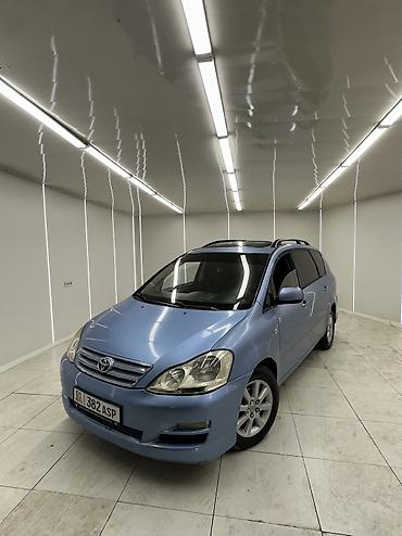 Voyah: Toyota Avensis Verso: 2004 г., 2 л, Механика, Бензин, Минивэн — 5